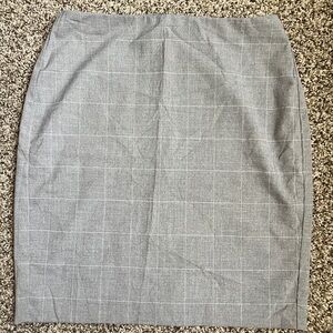 Banana Republic Gray Plaid Pencil Skirt